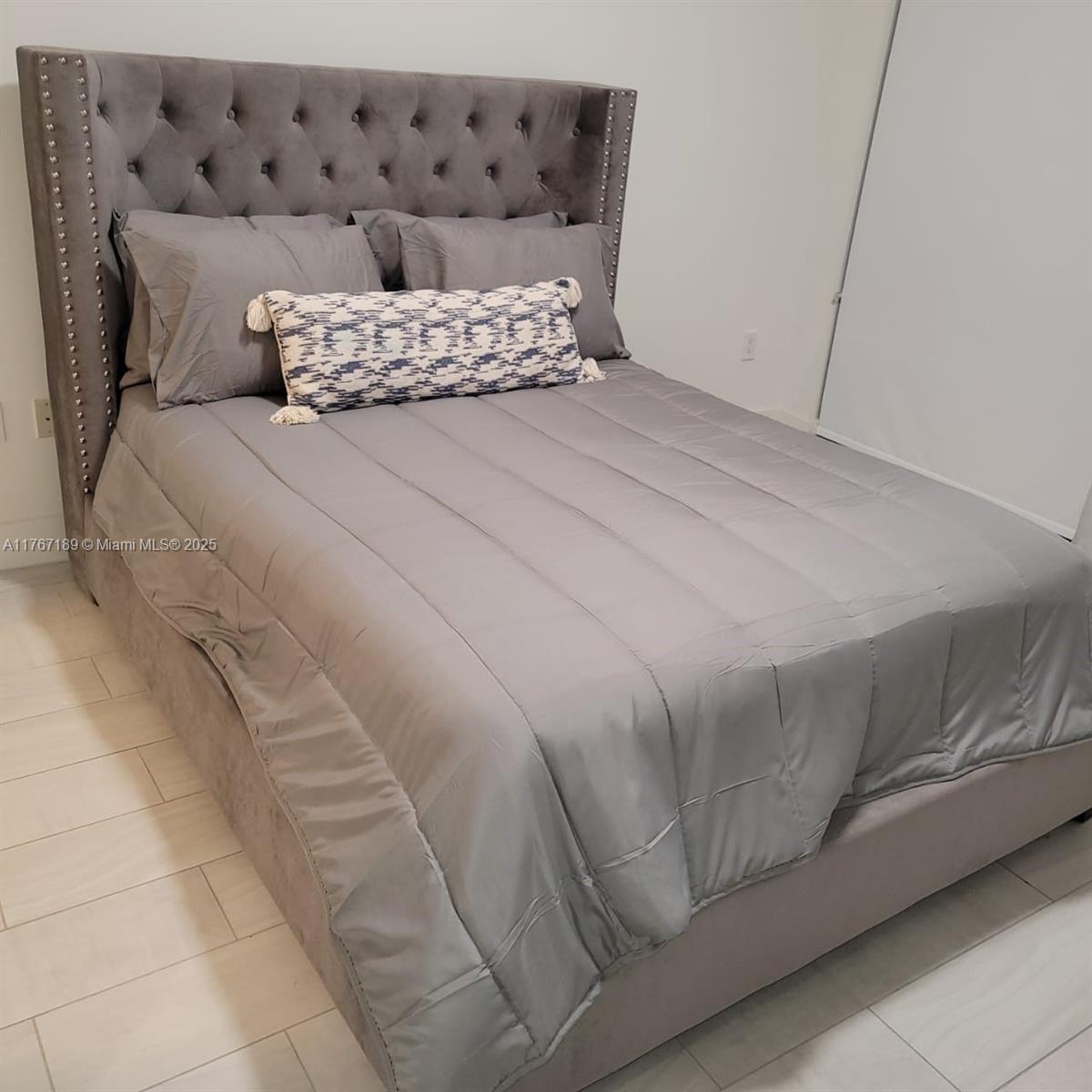 Rental Property at 2000 Metropica Way 1410, Sunrise, Miami-Dade County, Florida - Bedrooms: 2 
Bathrooms: 2  - $3,500 MO.