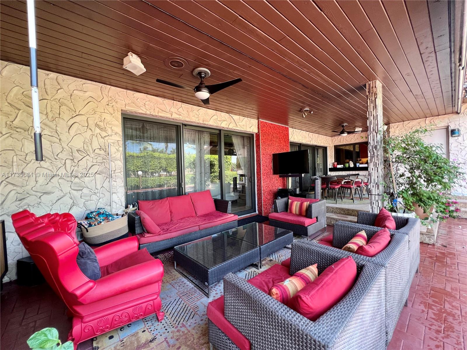 DIPLOMAT GOLF ESTATES - Residential