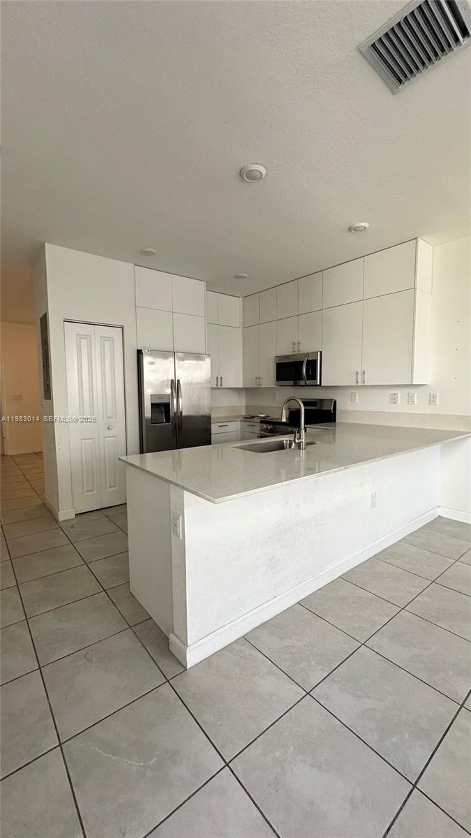 Kendall Assemblage South - Residential