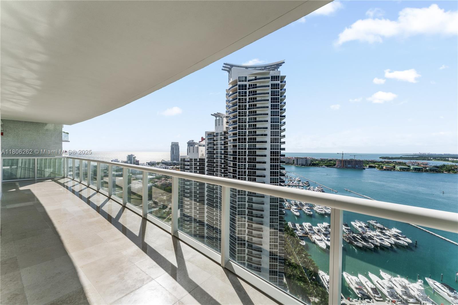 ICON CONDO - Residential