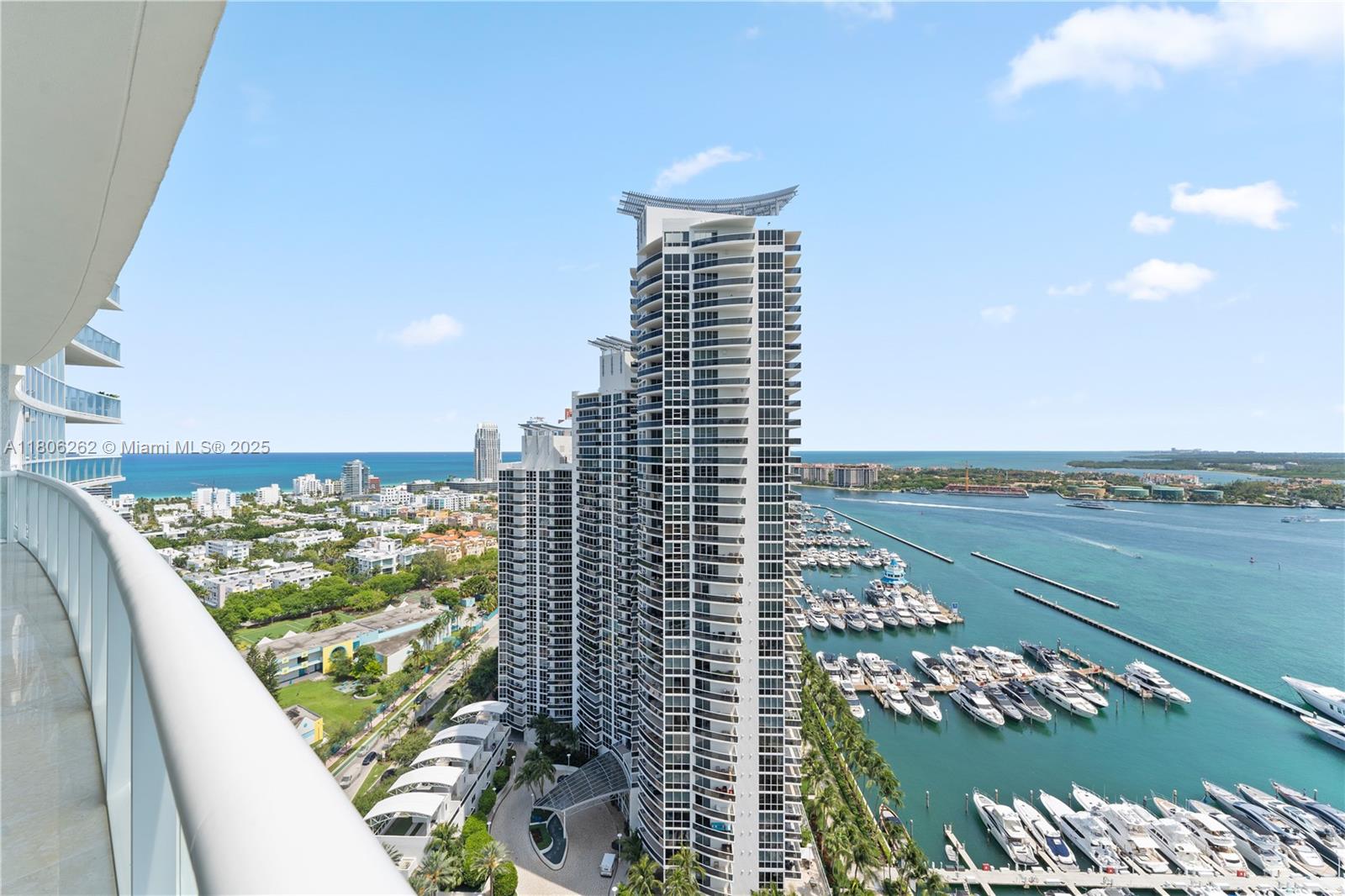 ICON CONDO - Residential