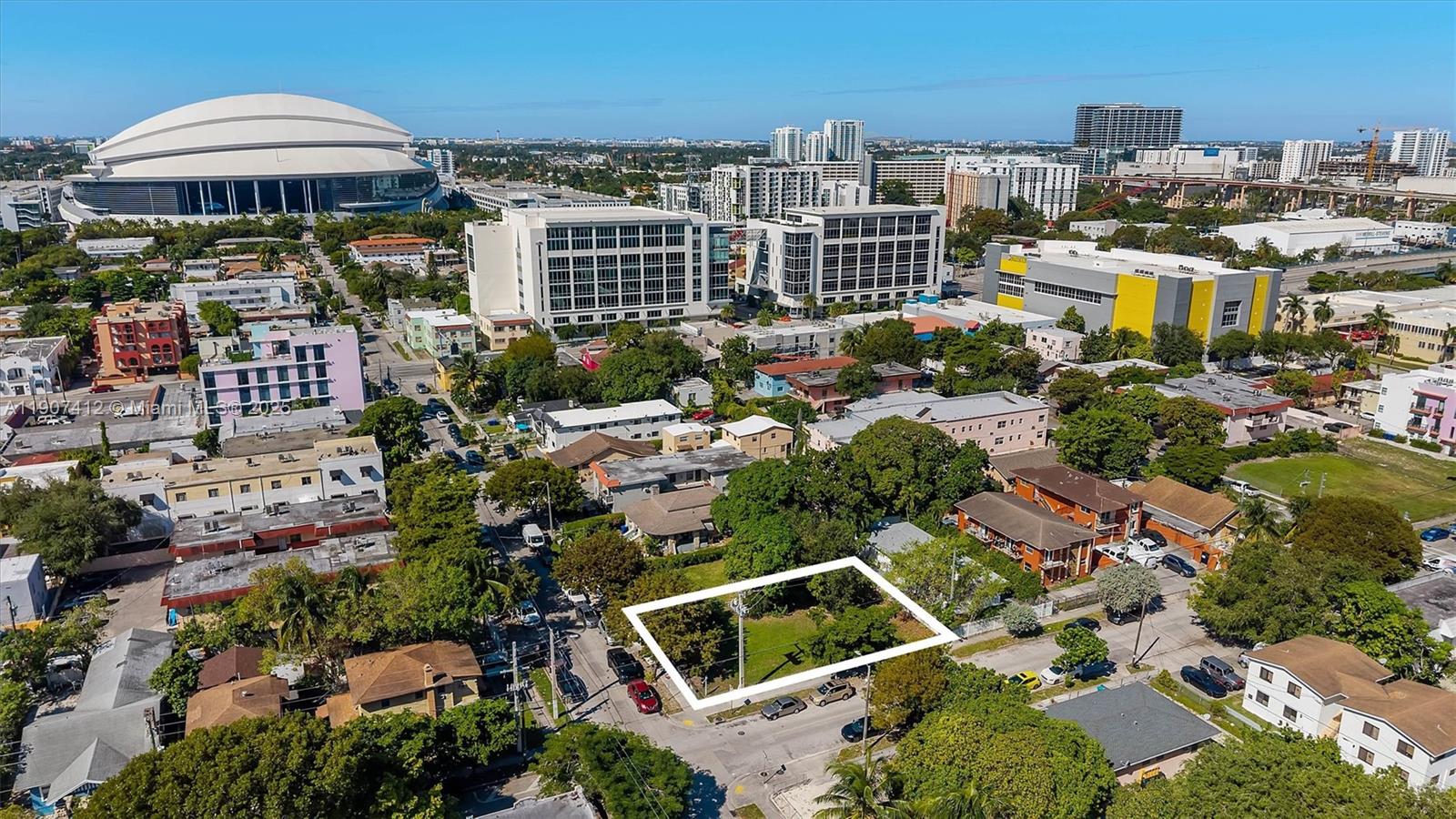 LAWRENCE ESTATE LAND CO - Land