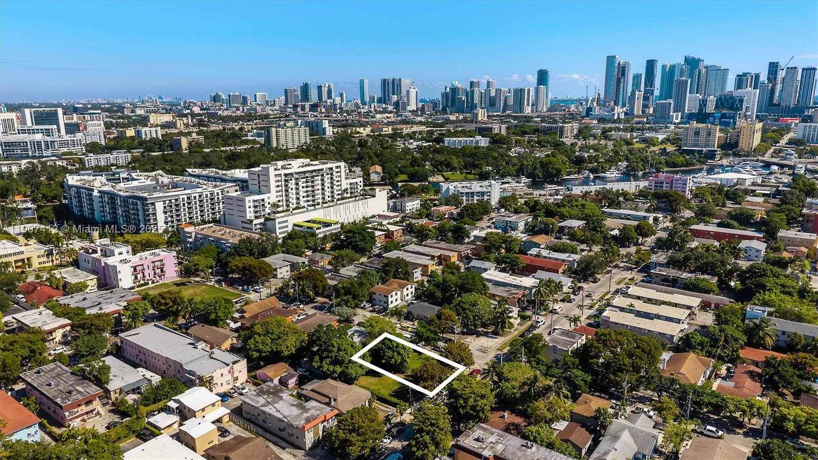 LAWRENCE ESTATE LAND CO - Land