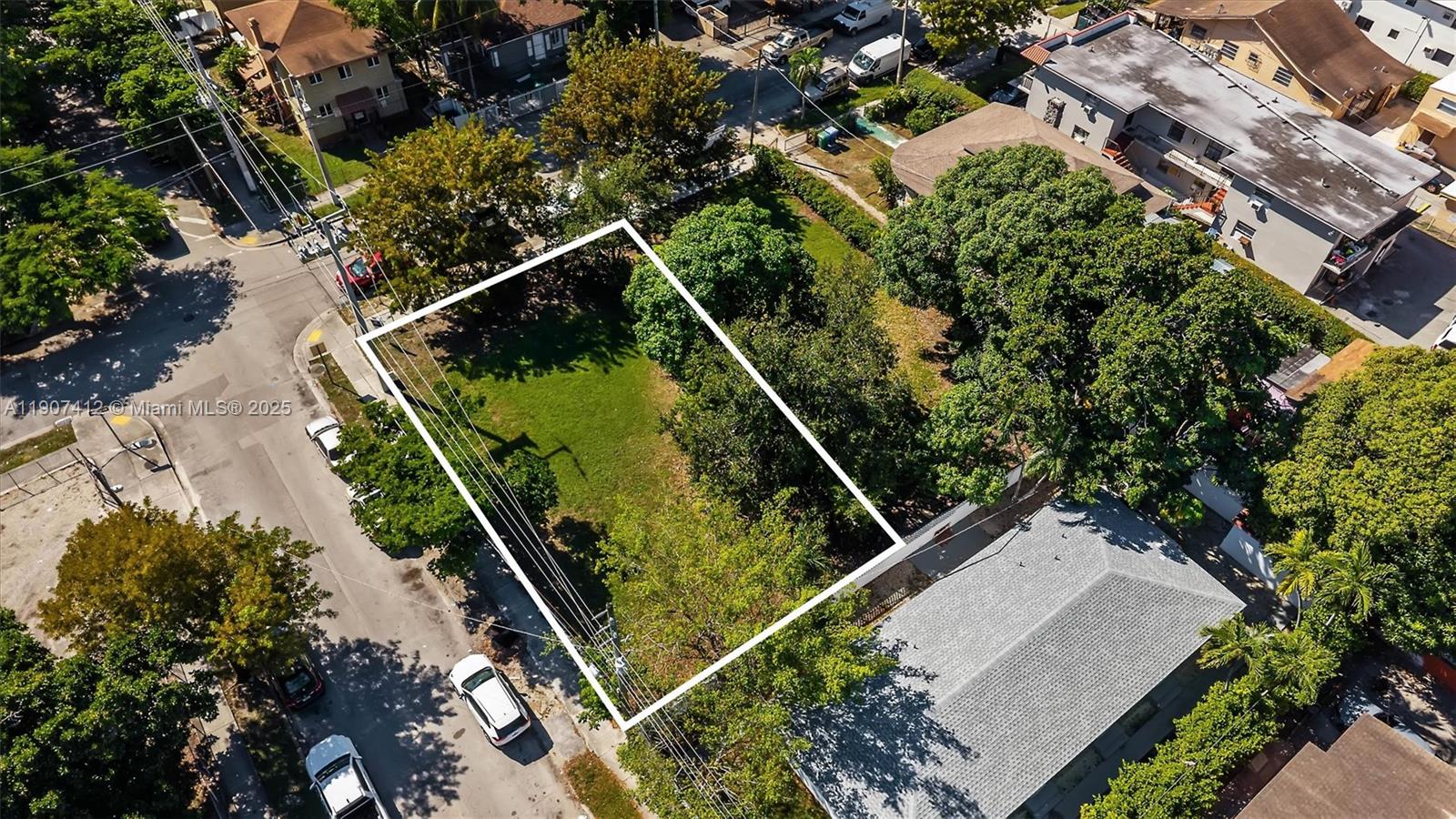 LAWRENCE ESTATE LAND CO - Land