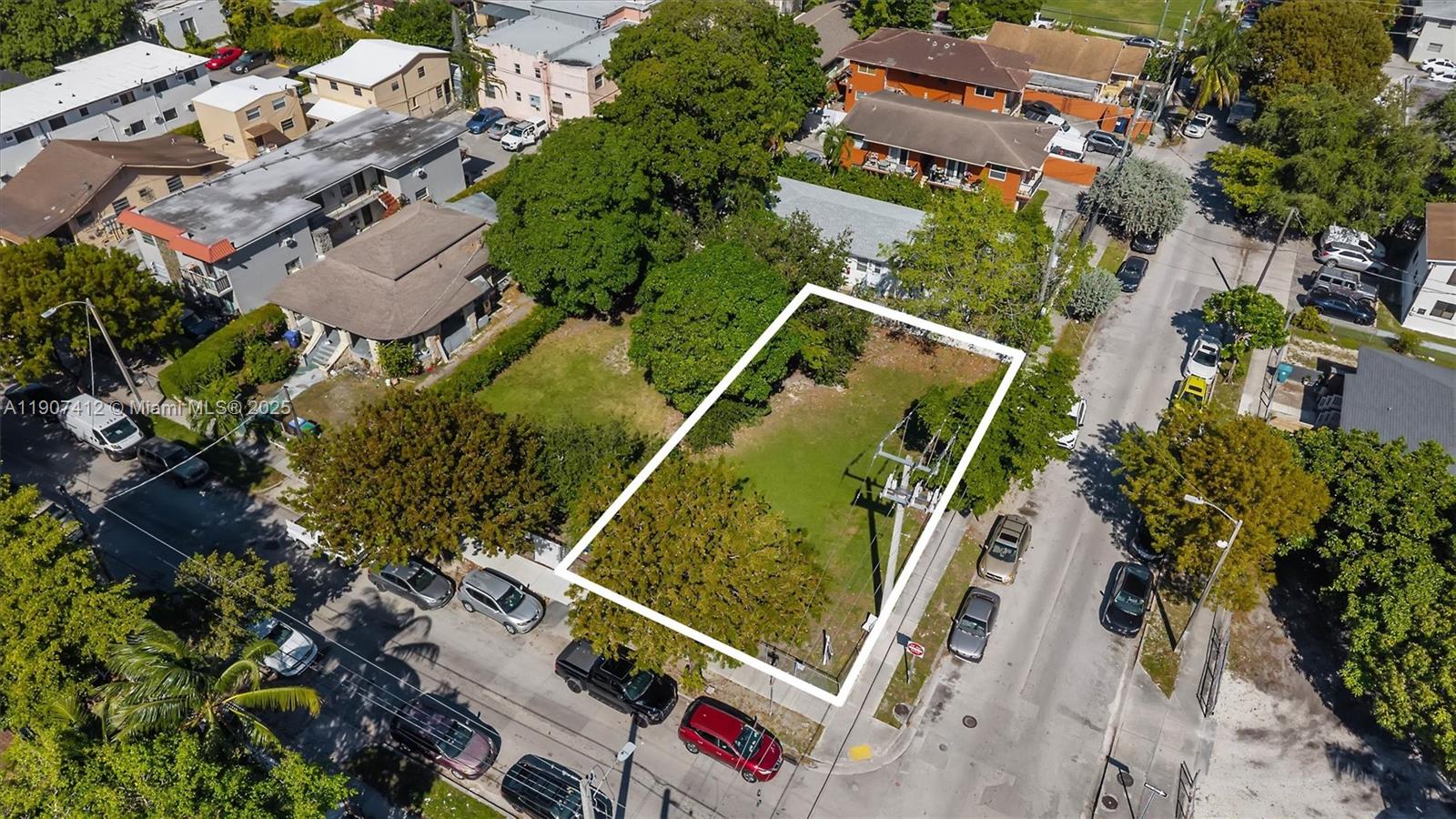 LAWRENCE ESTATE LAND CO - Land