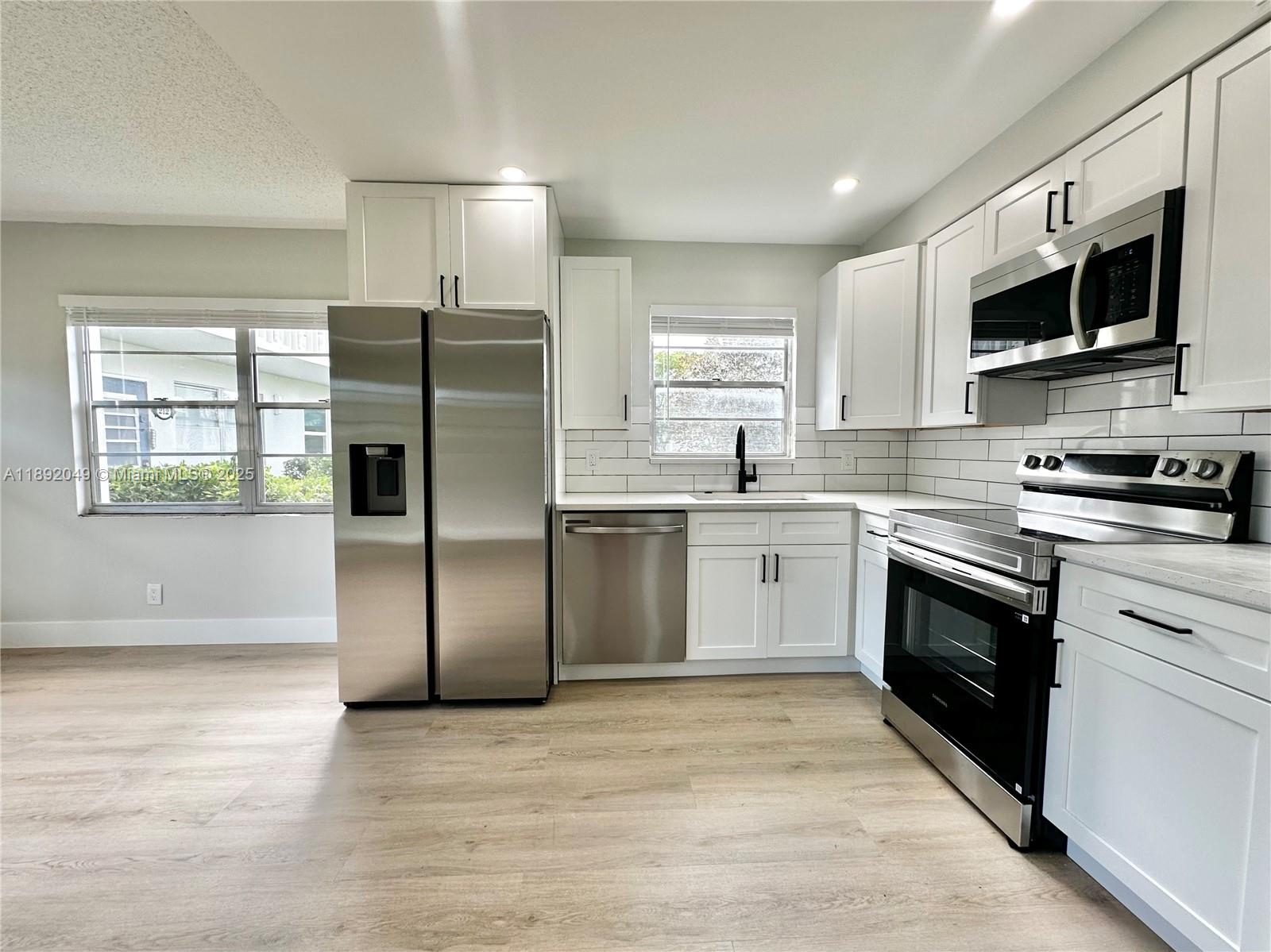 OAKRIDGE N CONDO - Residential