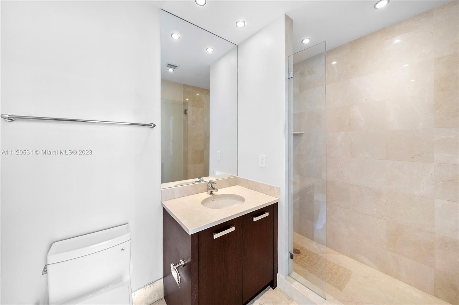 TRUMP PALACE CONDO - Residential