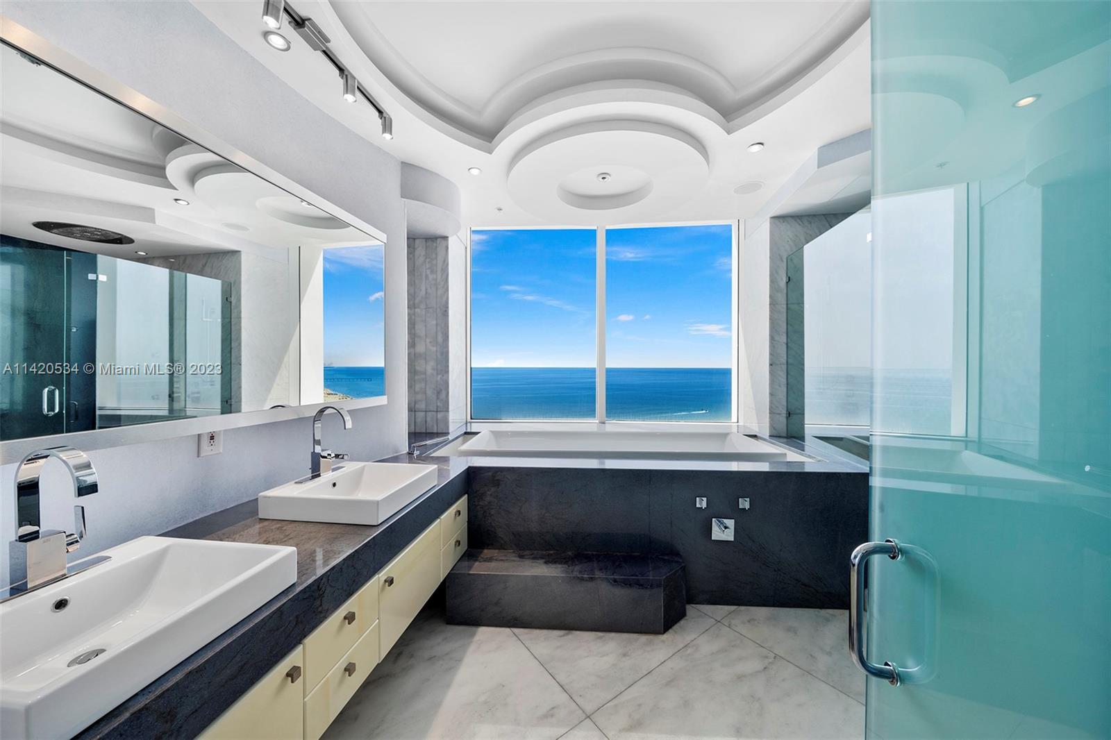 TRUMP PALACE CONDO - Residential