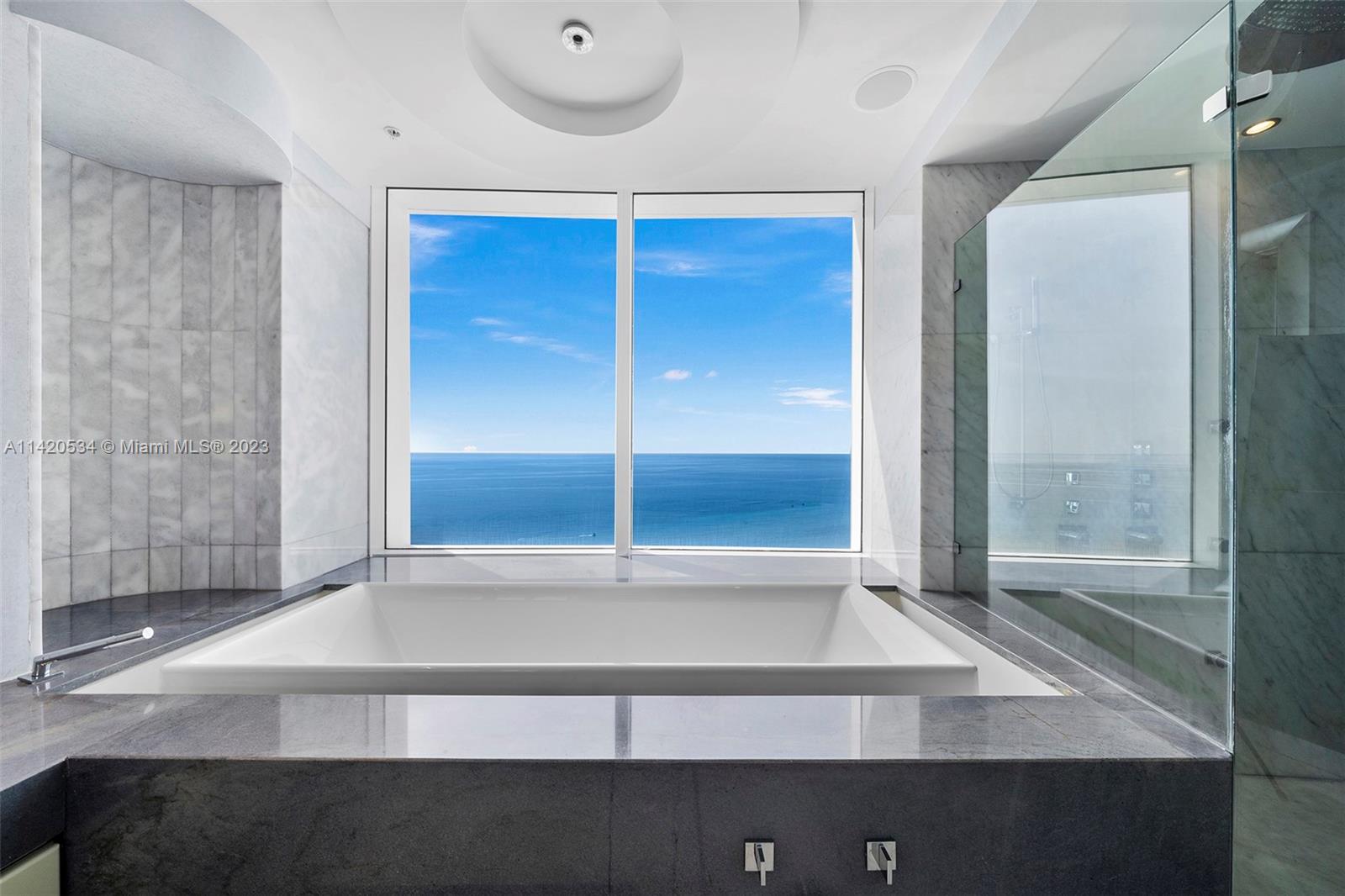 TRUMP PALACE CONDO - Residential