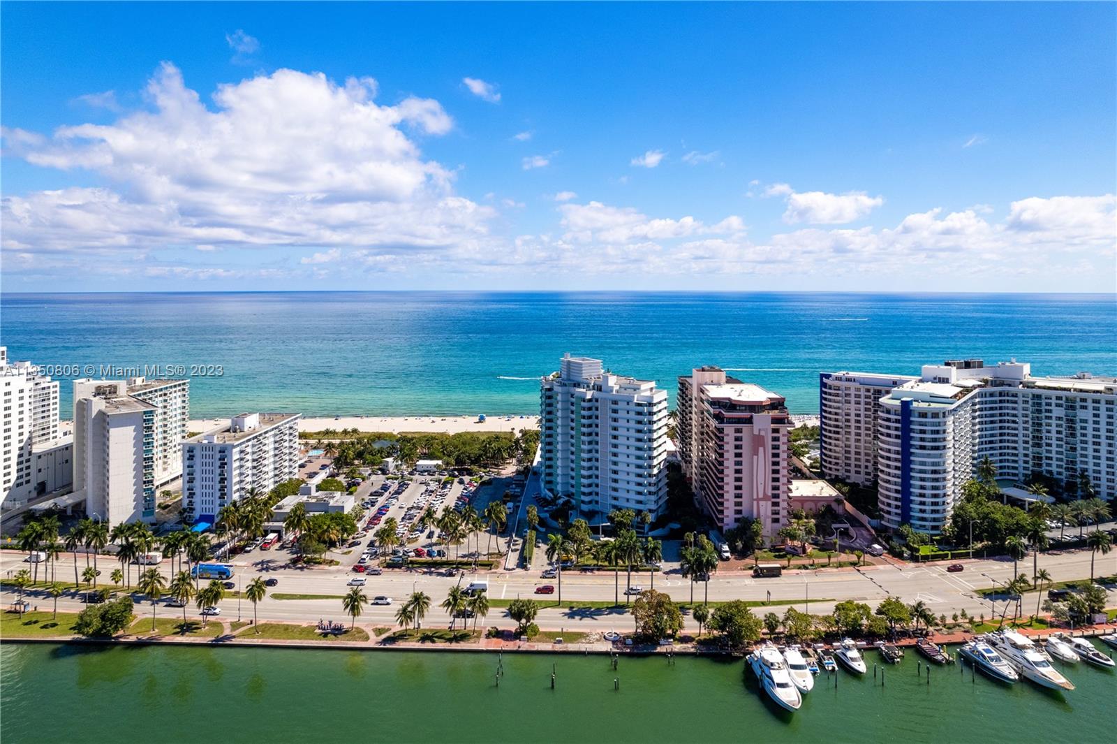 IMPERIAL HOUSE CONDO - Residential