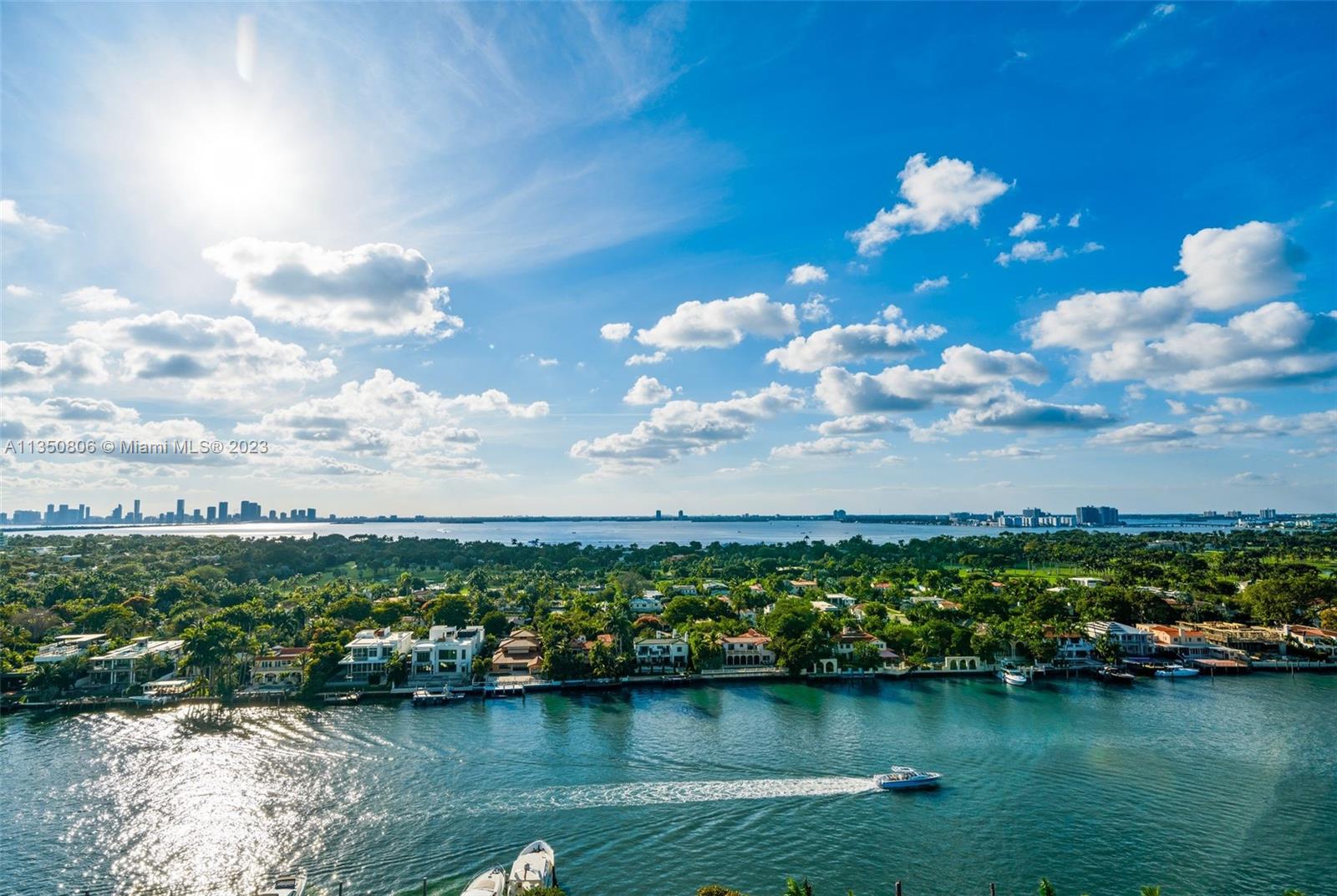 IMPERIAL HOUSE CONDO - Residential