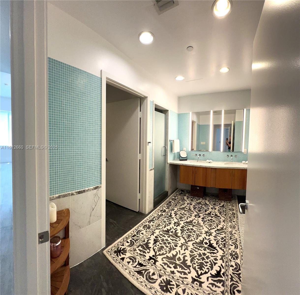 GORLIN AT AQUA CONDO - Residential