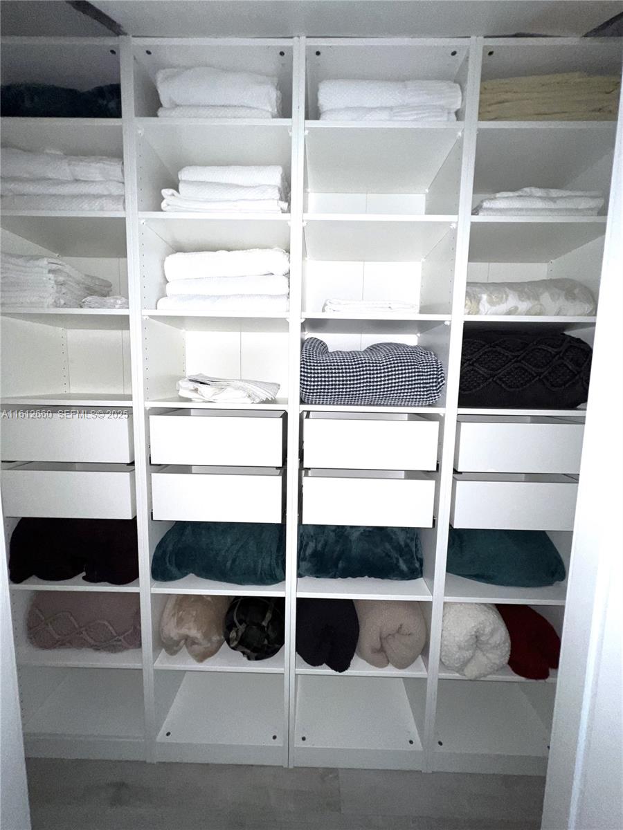 GORLIN AT AQUA CONDO - Residential