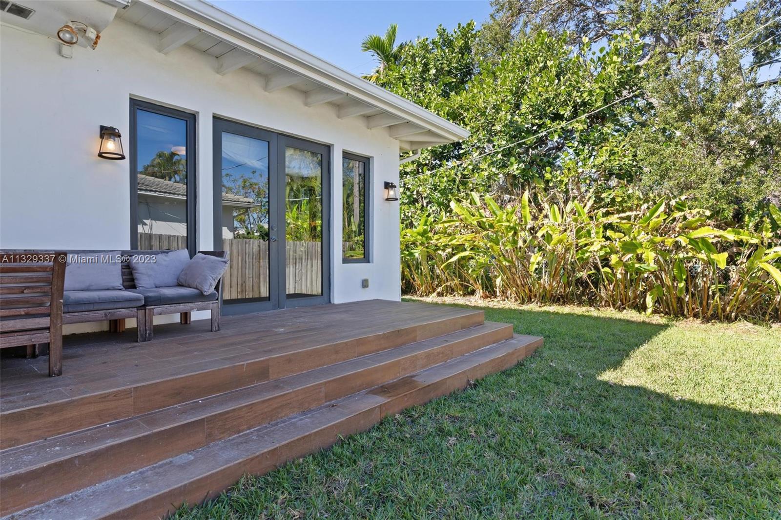 EARLETON SHORES - Residential Lease