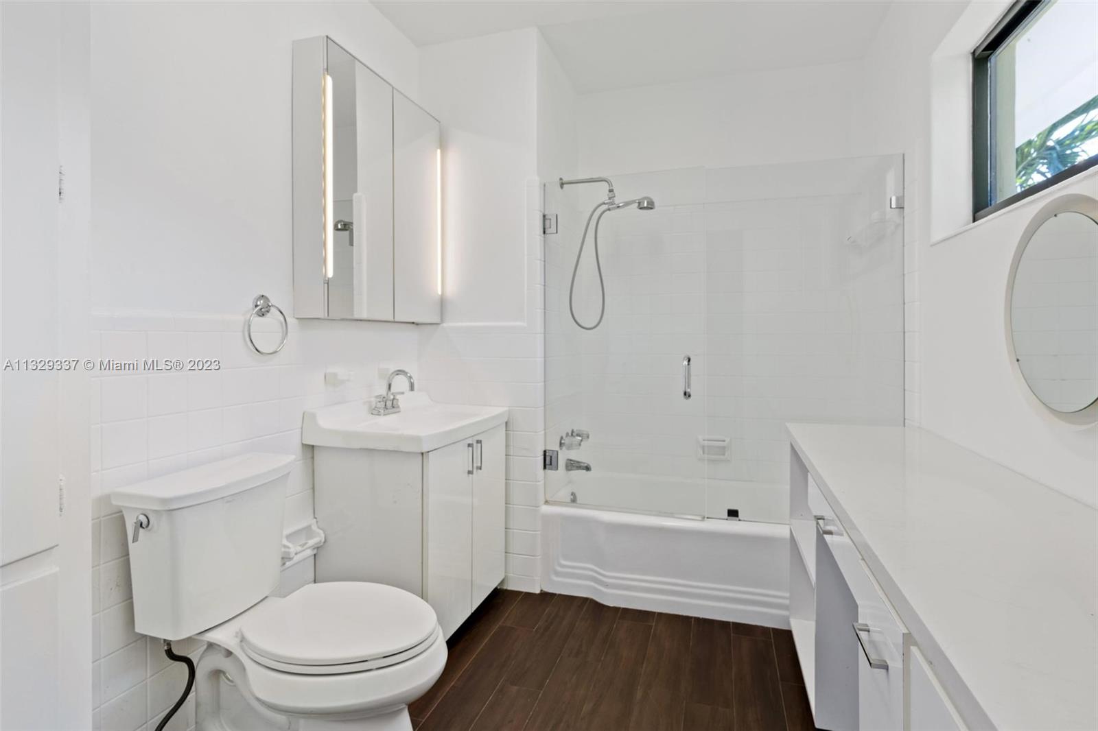 EARLETON SHORES - Residential Lease