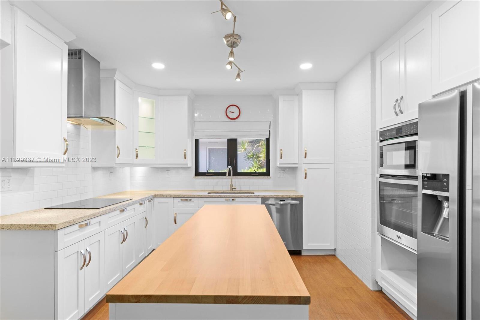 EARLETON SHORES - Residential Lease