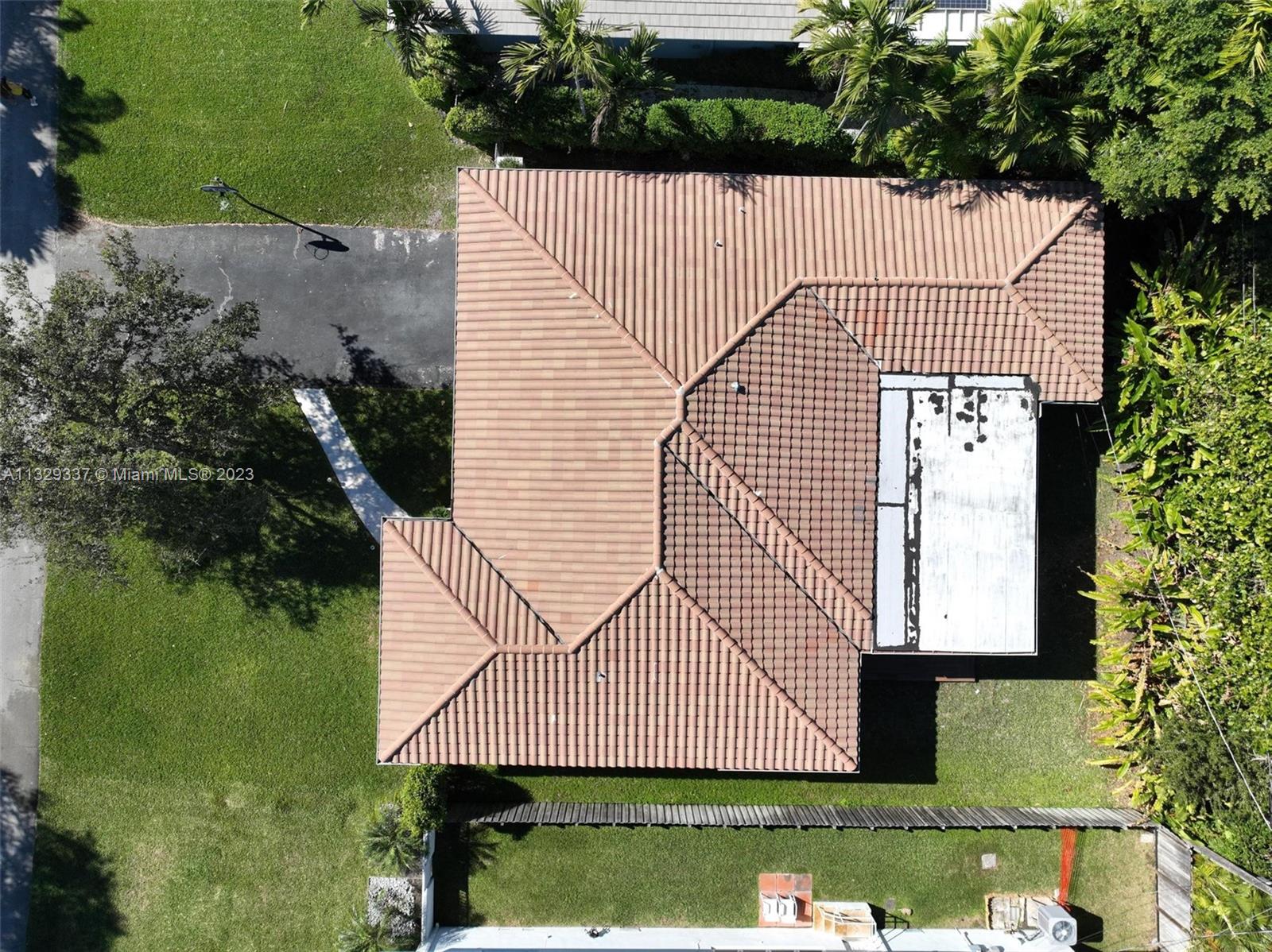 EARLETON SHORES - Residential Lease