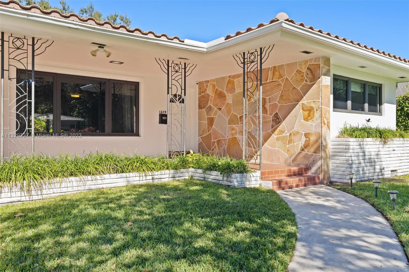 EARLETON SHORES - Residential Lease