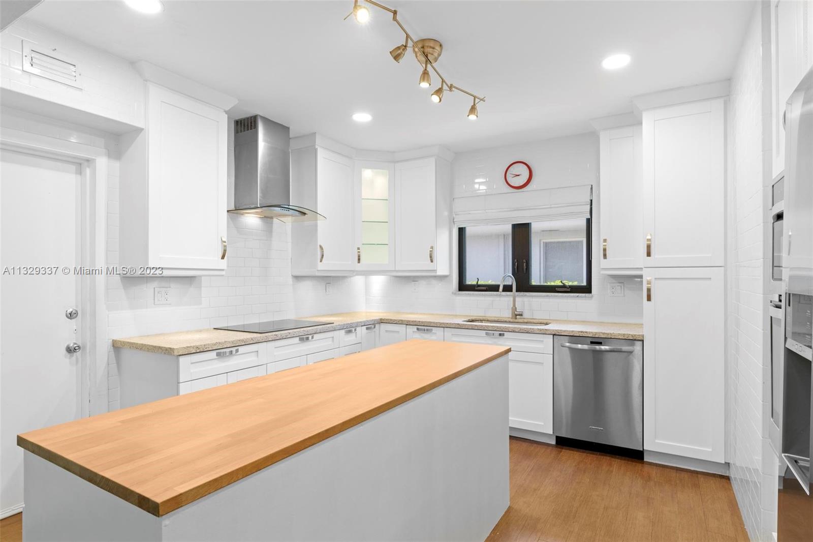 EARLETON SHORES - Residential Lease