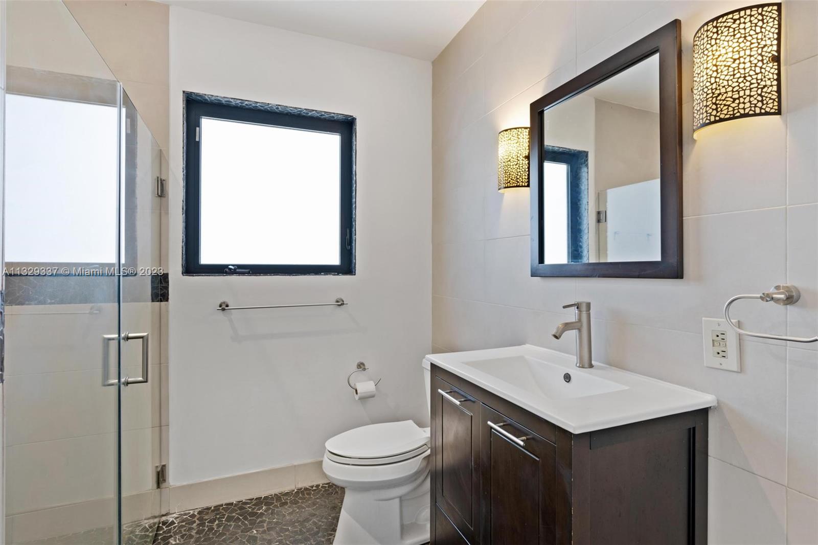 EARLETON SHORES - Residential Lease