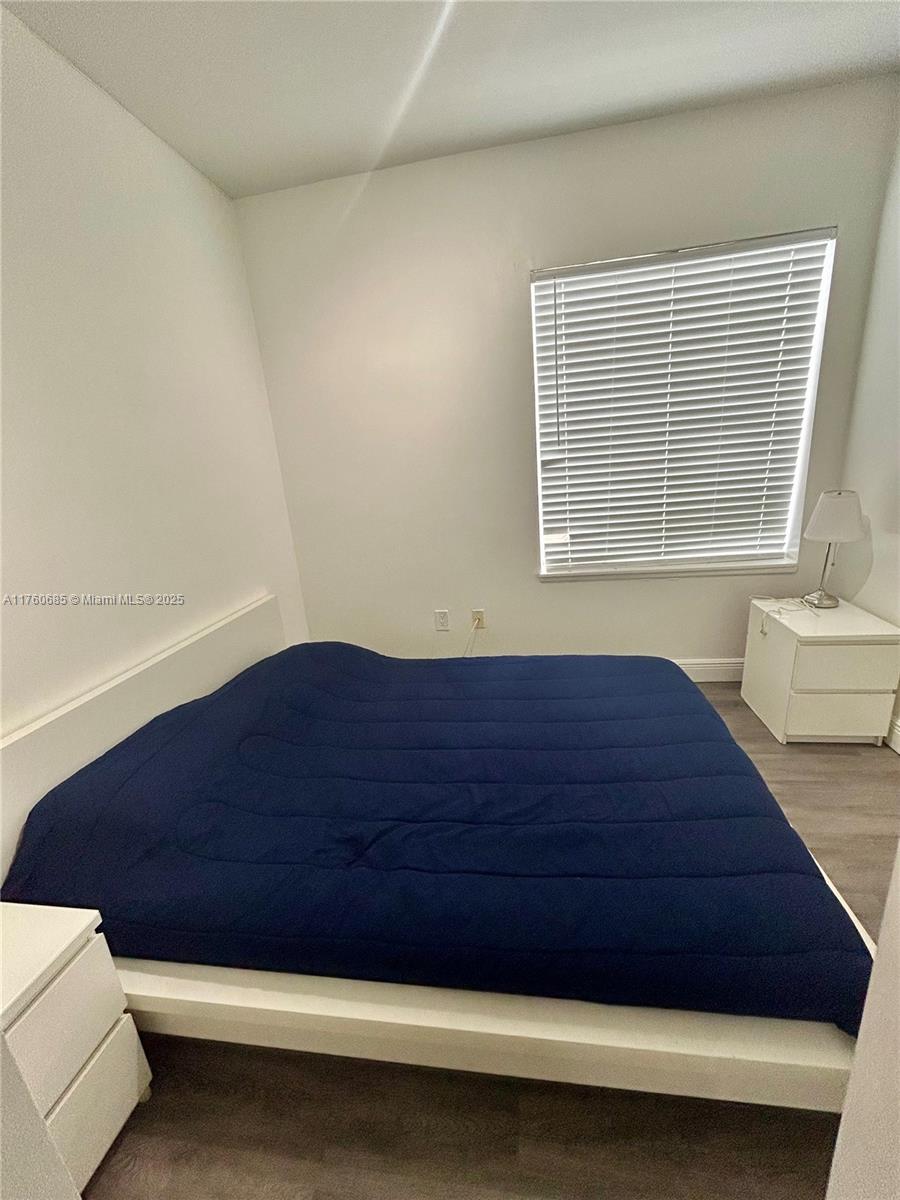 DORANN CONDO - Residential