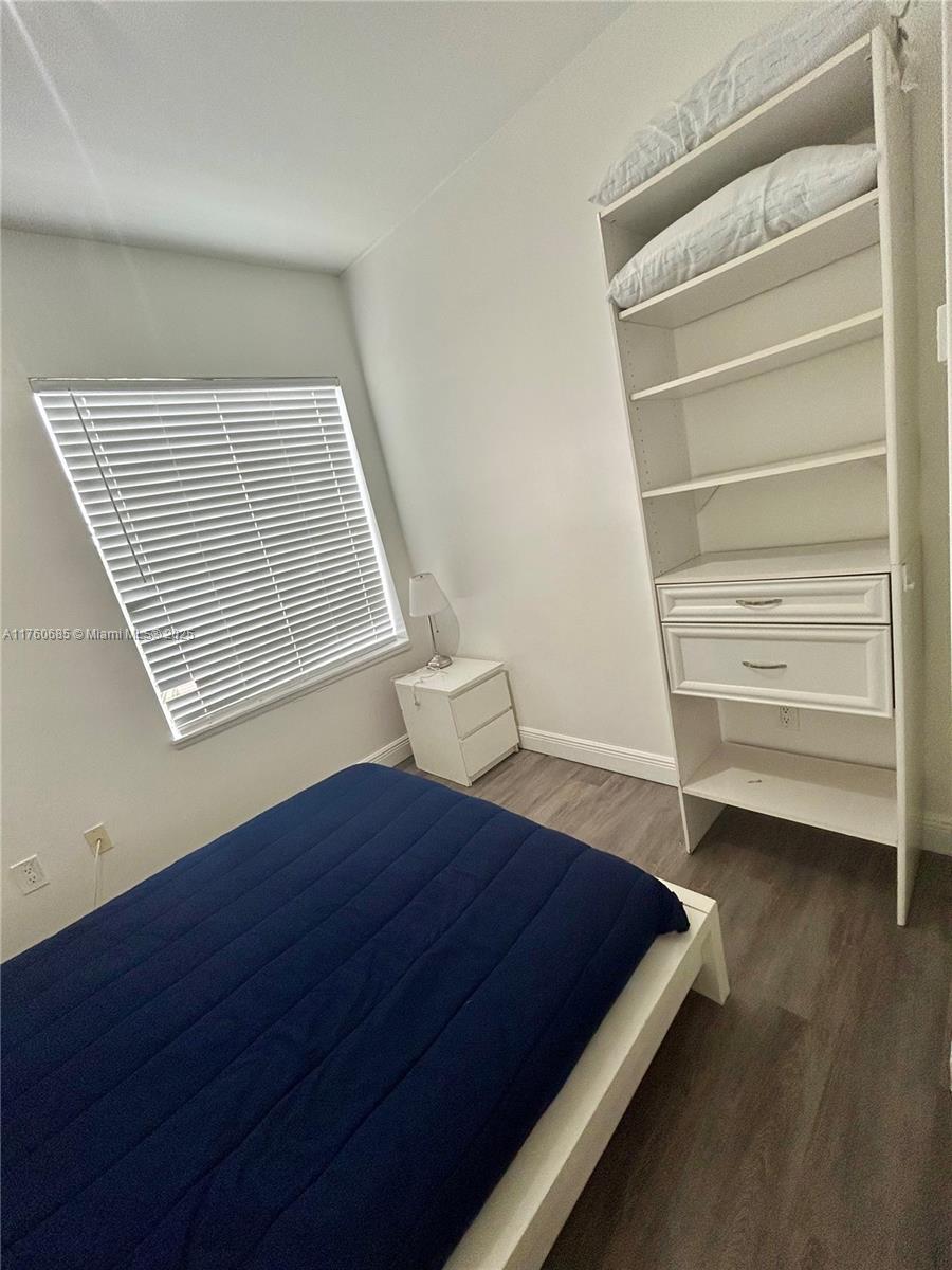 DORANN CONDO - Residential