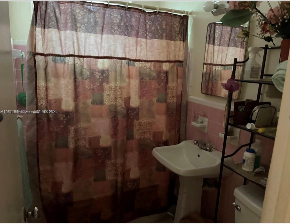 MEYERSON MANOR - Residential Income