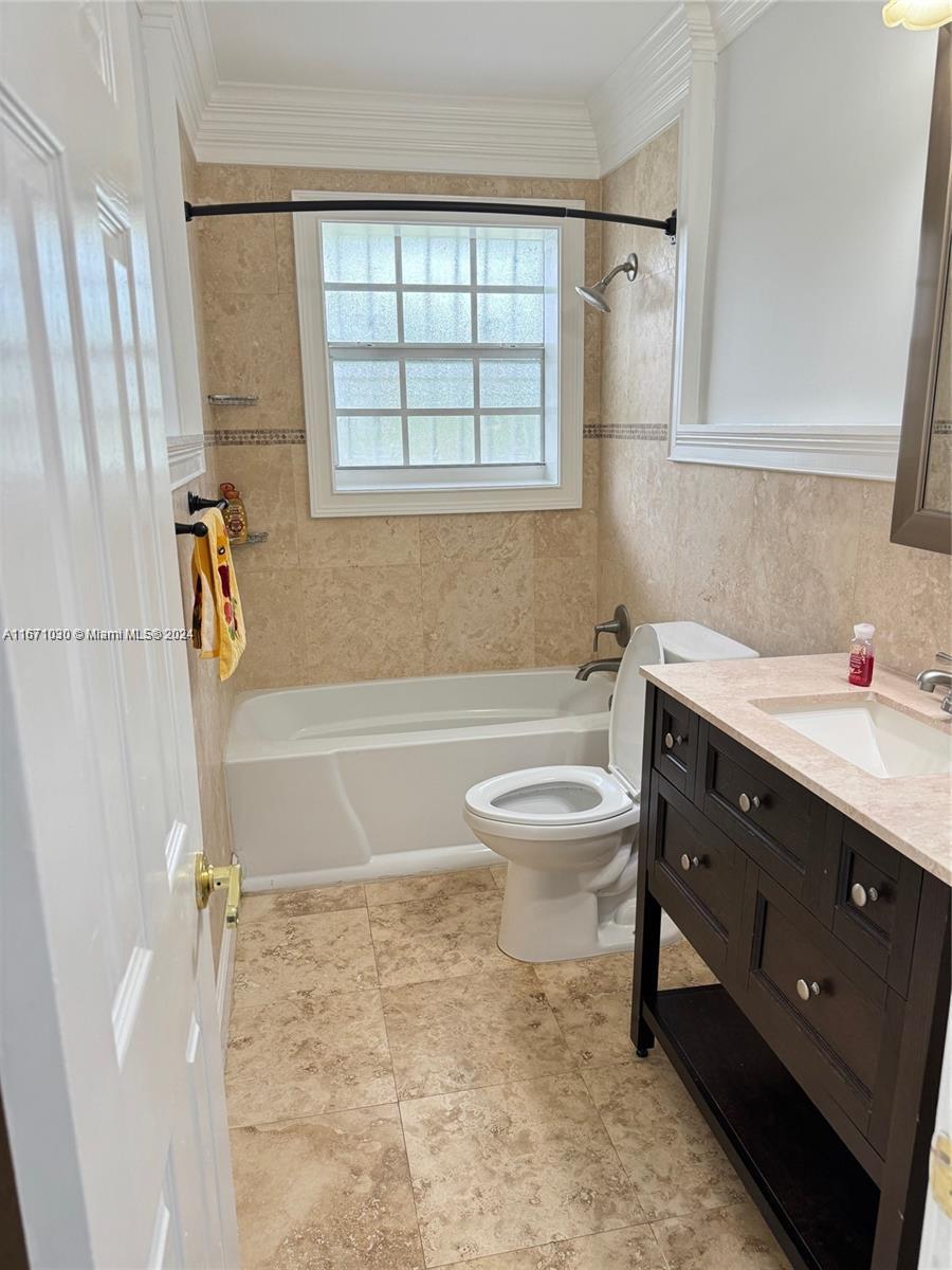 SOUTH CORAL HOMES SEC 1 - Residential Lease
