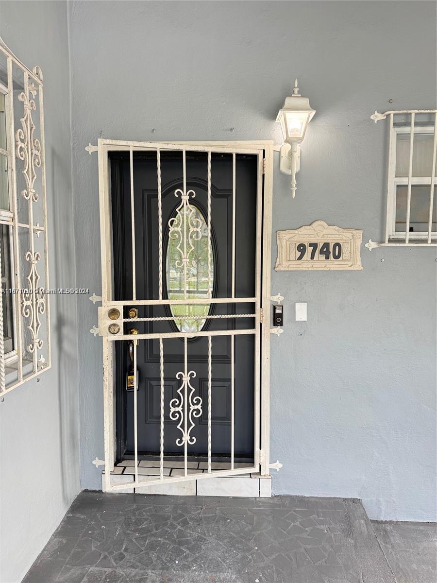 SOUTH CORAL HOMES SEC 1 - Residential Lease