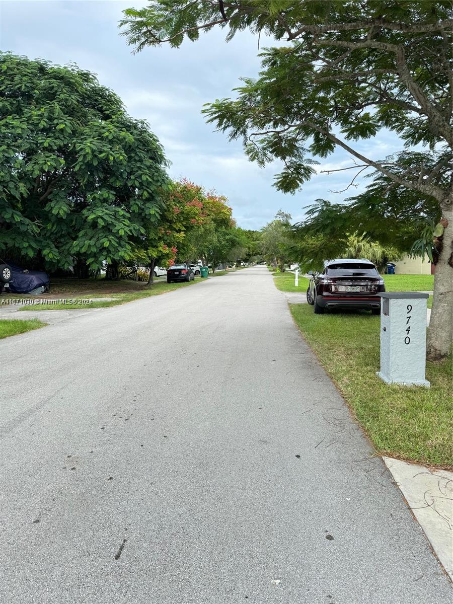 SOUTH CORAL HOMES SEC 1 - Residential Lease