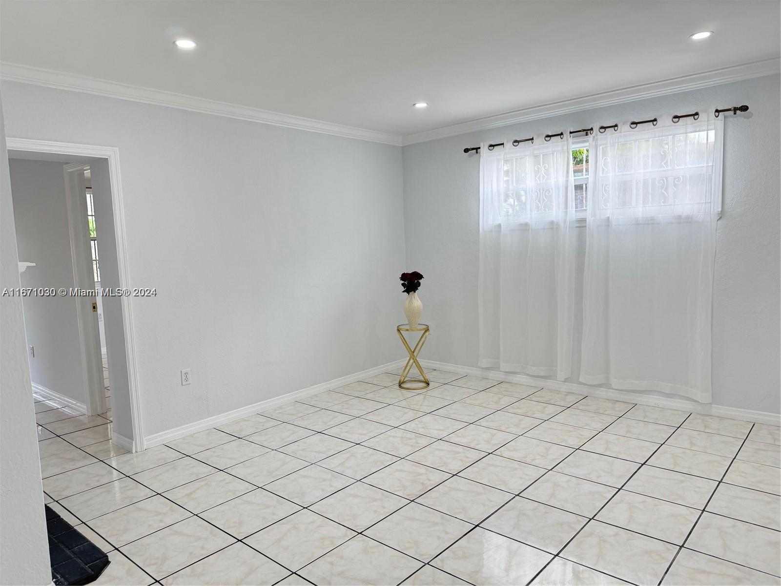 SOUTH CORAL HOMES SEC 1 - Residential Lease