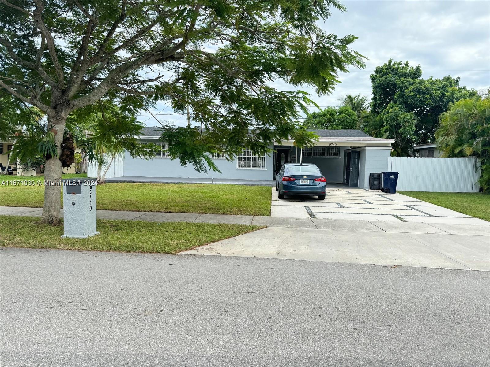 SOUTH CORAL HOMES SEC 1 - Residential Lease