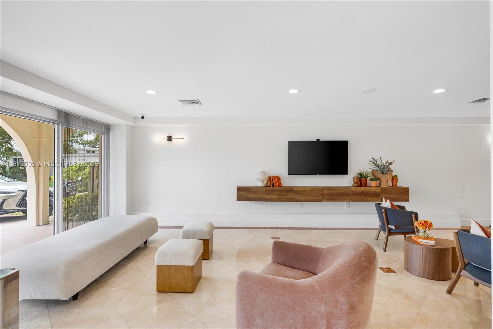 ISLAND PLACE AT NORTH BAY - Residential