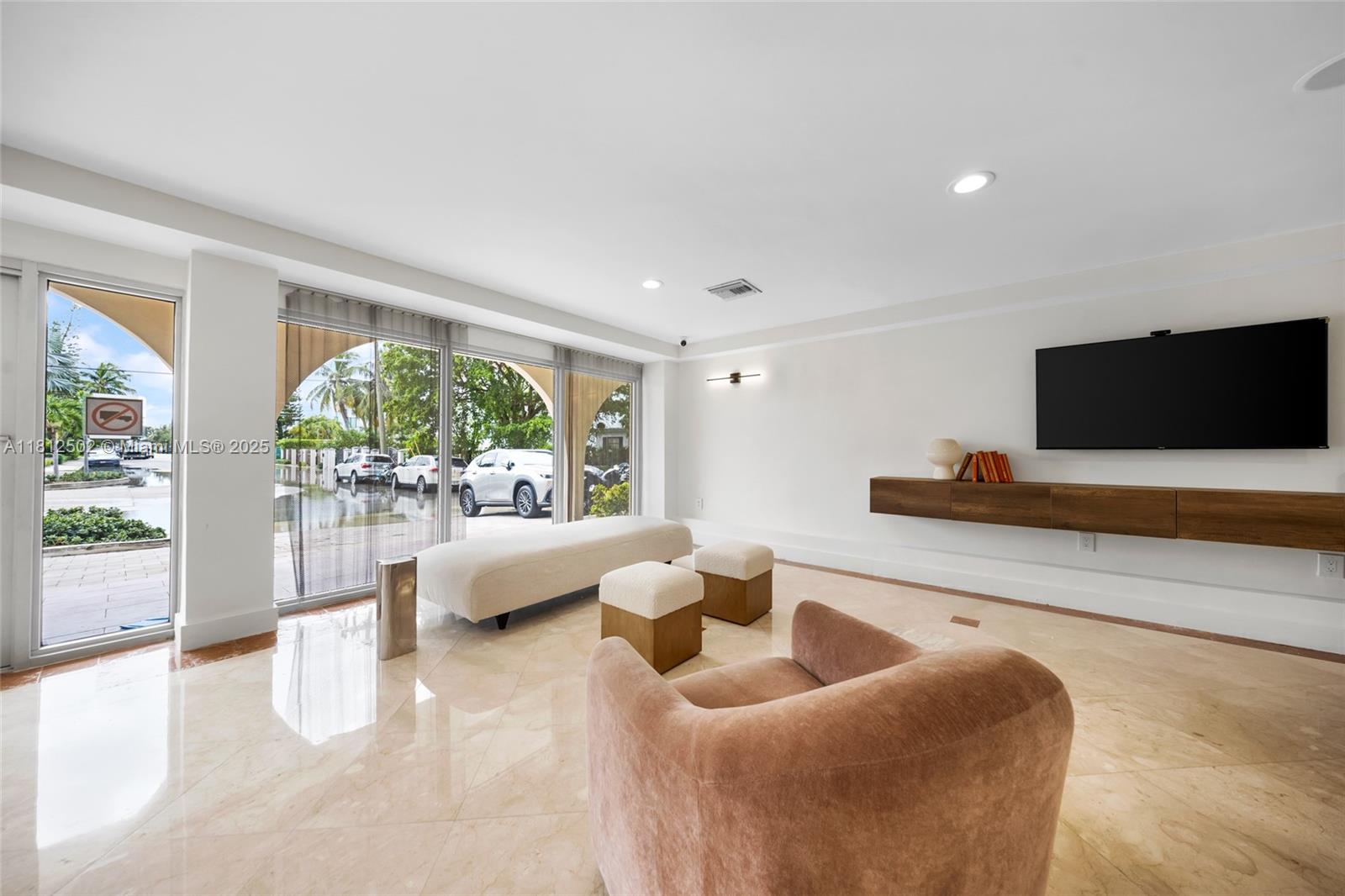 ISLAND PLACE AT NORTH BAY - Residential
