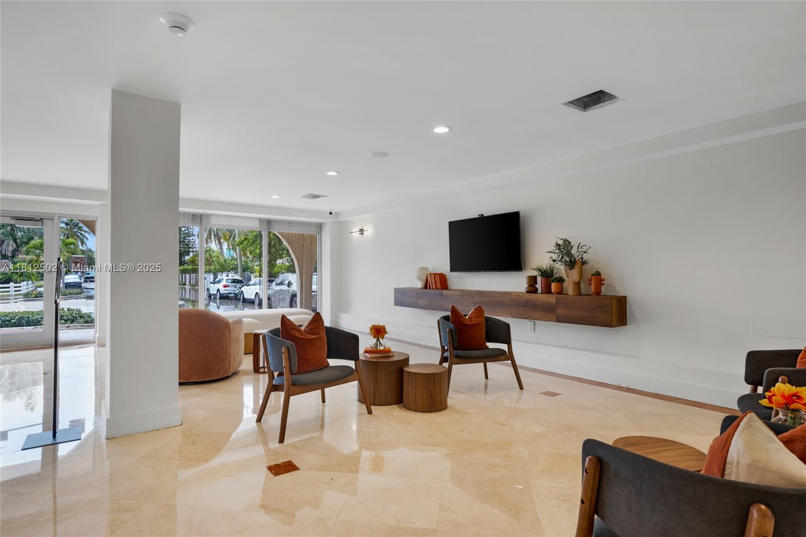 ISLAND PLACE AT NORTH BAY - Residential