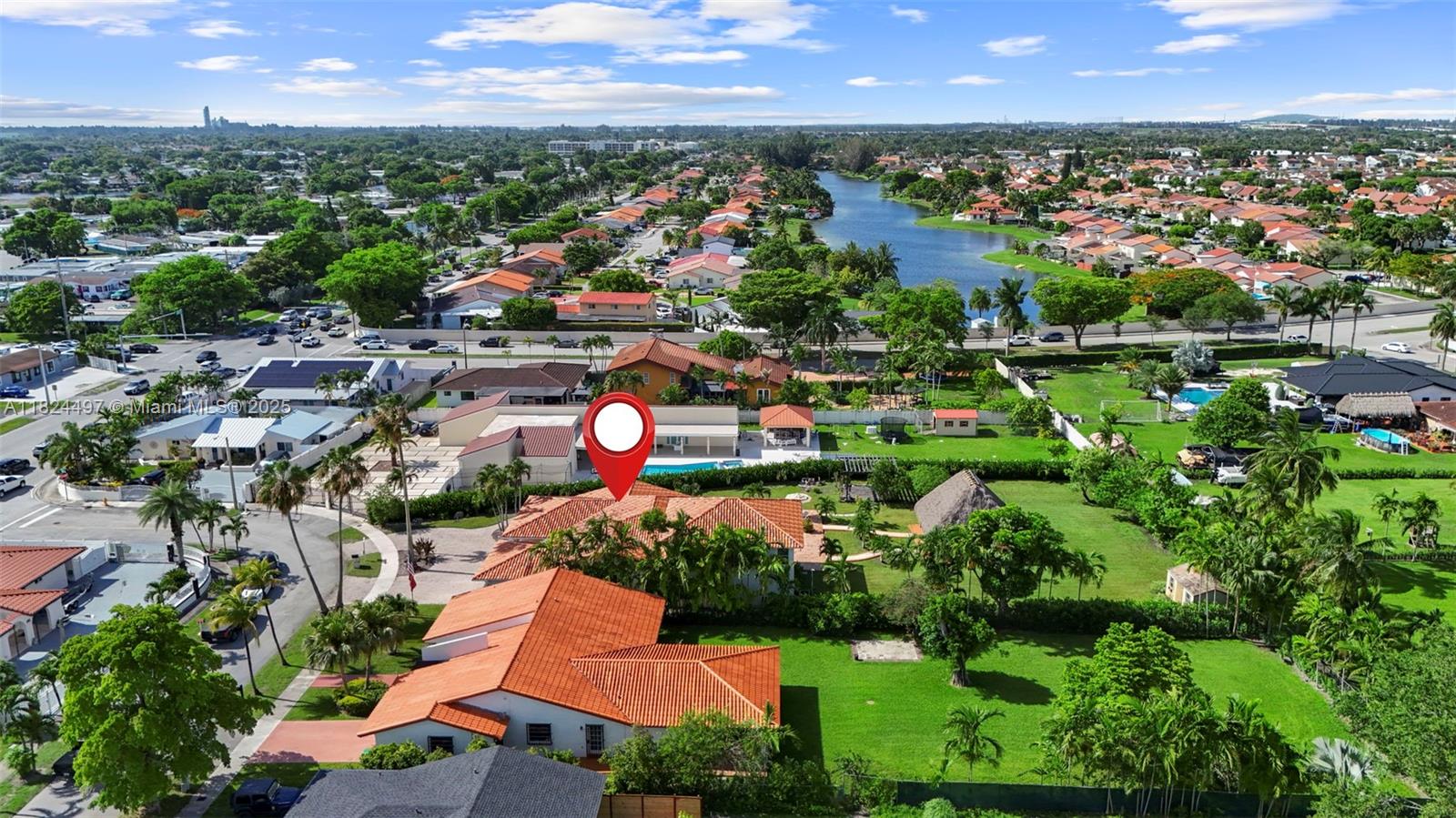 INTERNATIONAL GARDENS SEC - Residential