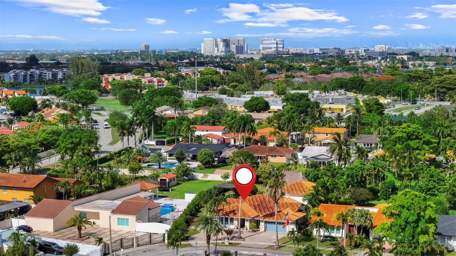 INTERNATIONAL GARDENS SEC - Residential