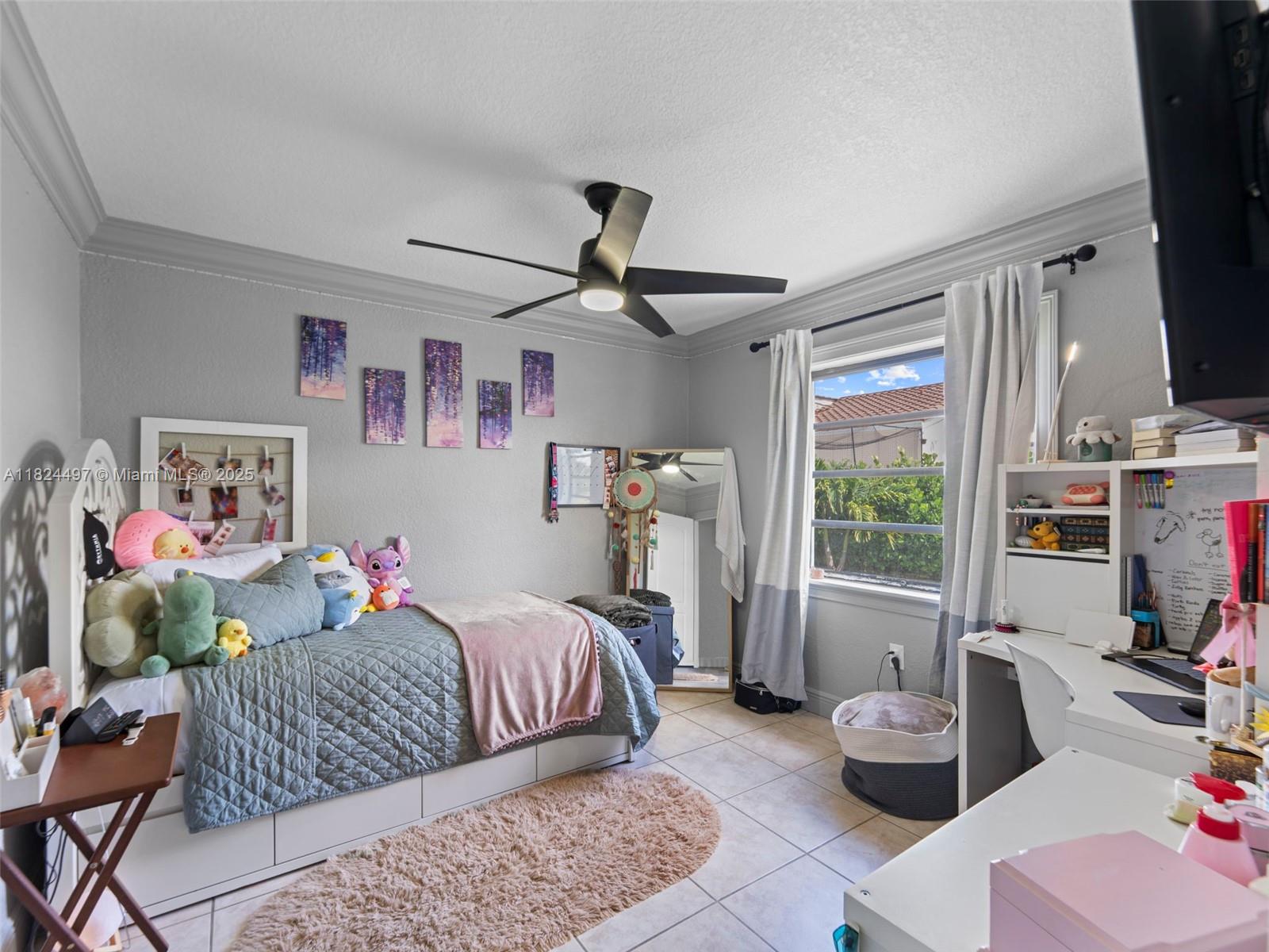 INTERNATIONAL GARDENS SEC - Residential