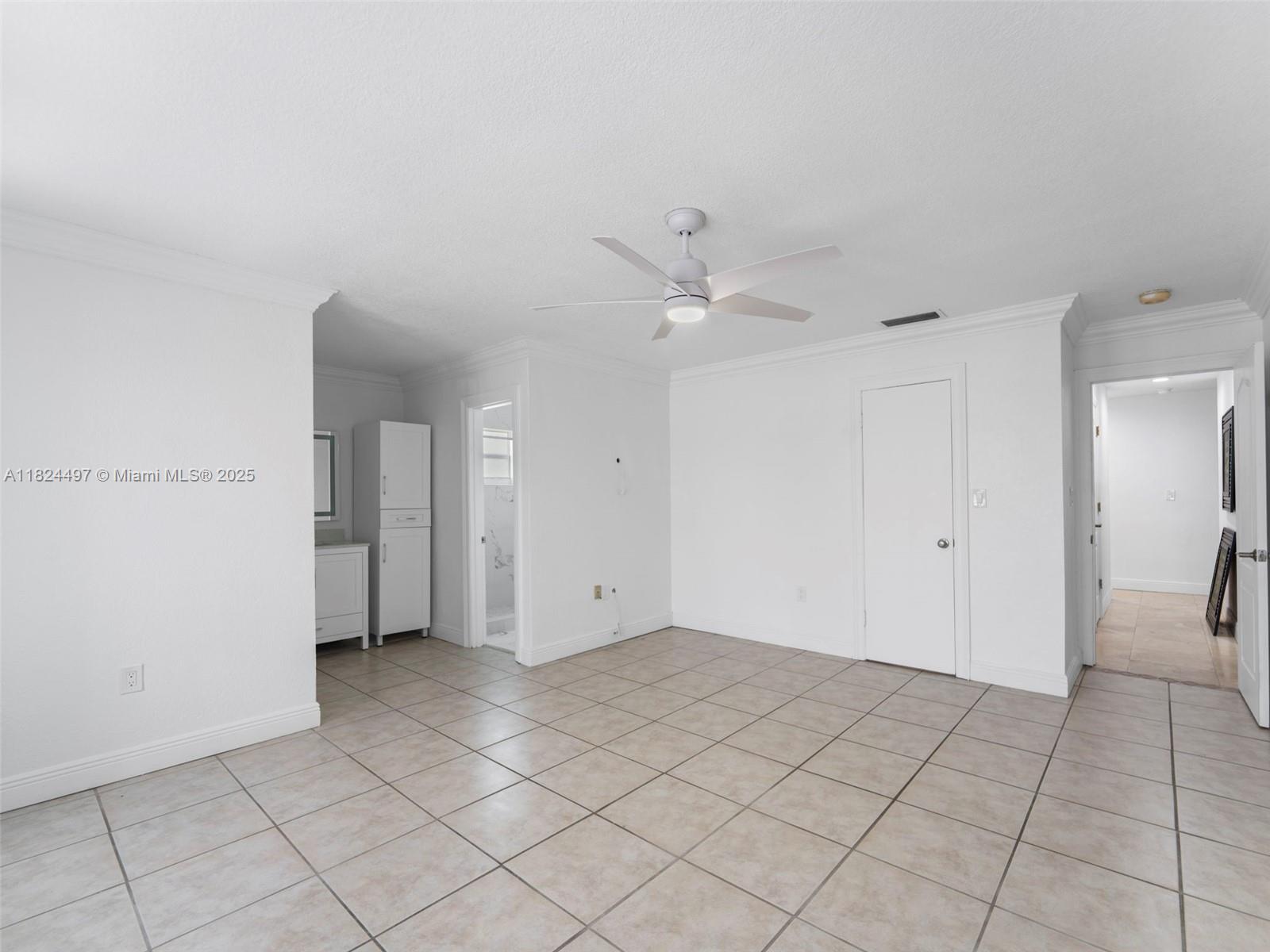 INTERNATIONAL GARDENS SEC - Residential