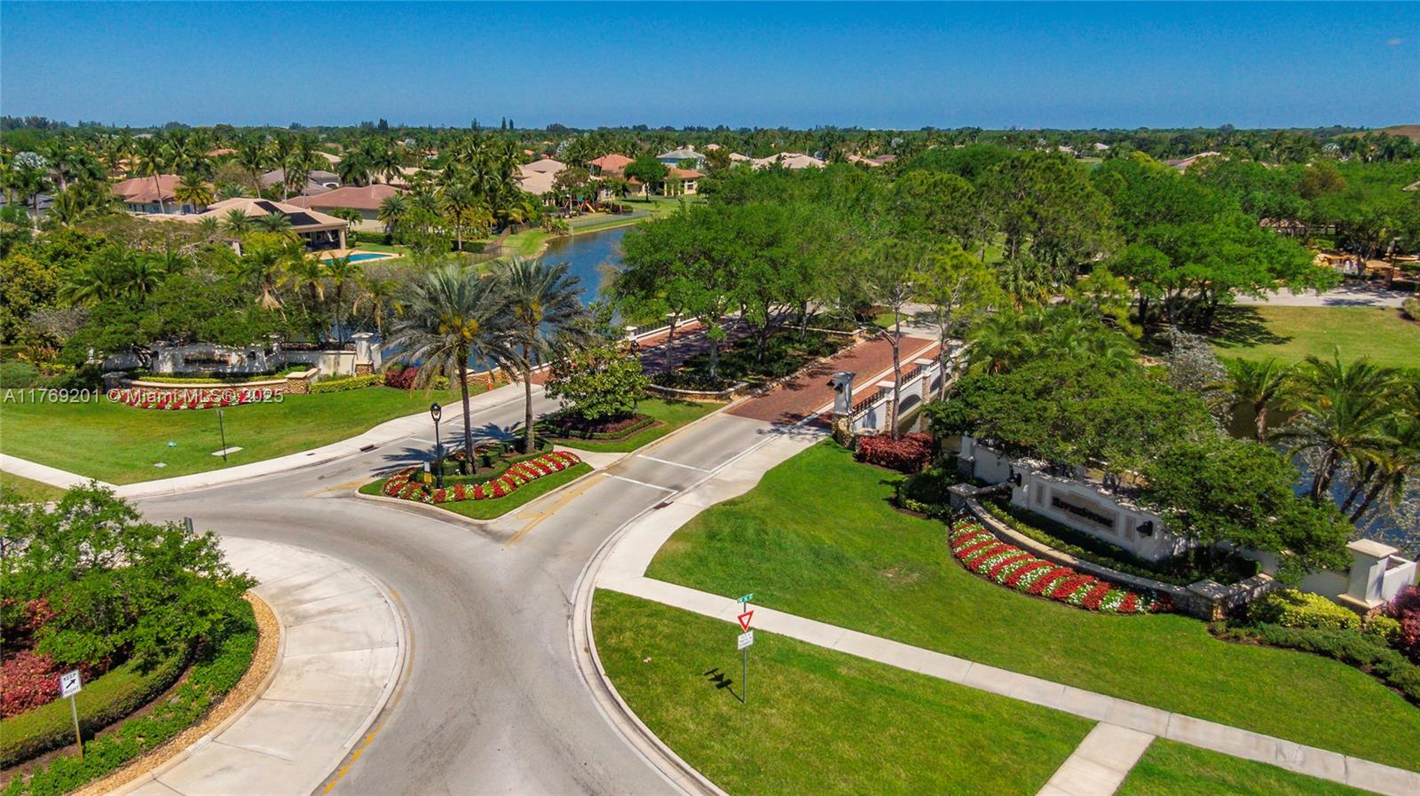 RIVERSTONE - Residential