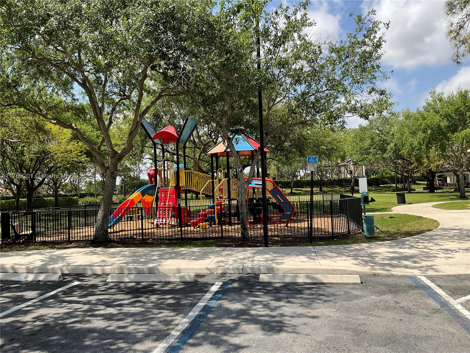 RIVERSTONE - Residential