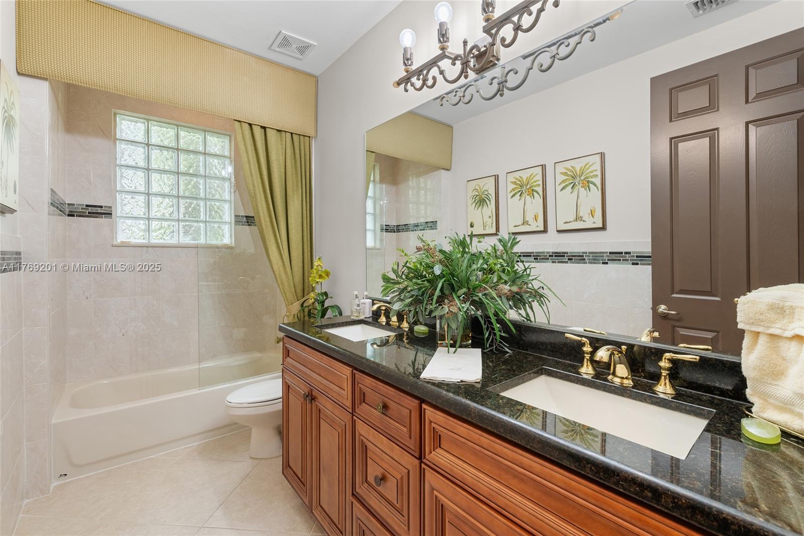 RIVERSTONE - Residential