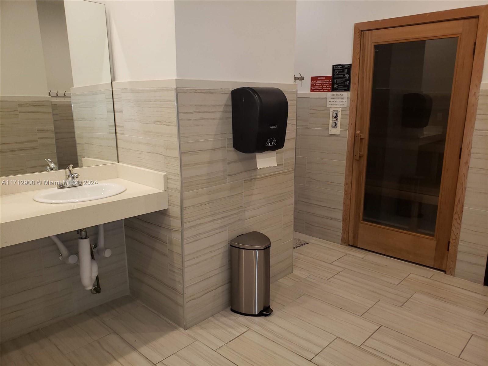 2080 OCEAN DRIVE CONDO - Residential Lease