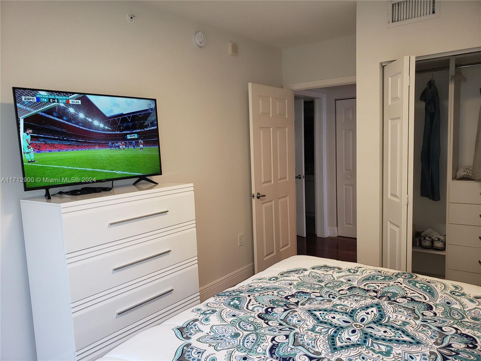 2080 OCEAN DRIVE CONDO - Residential Lease