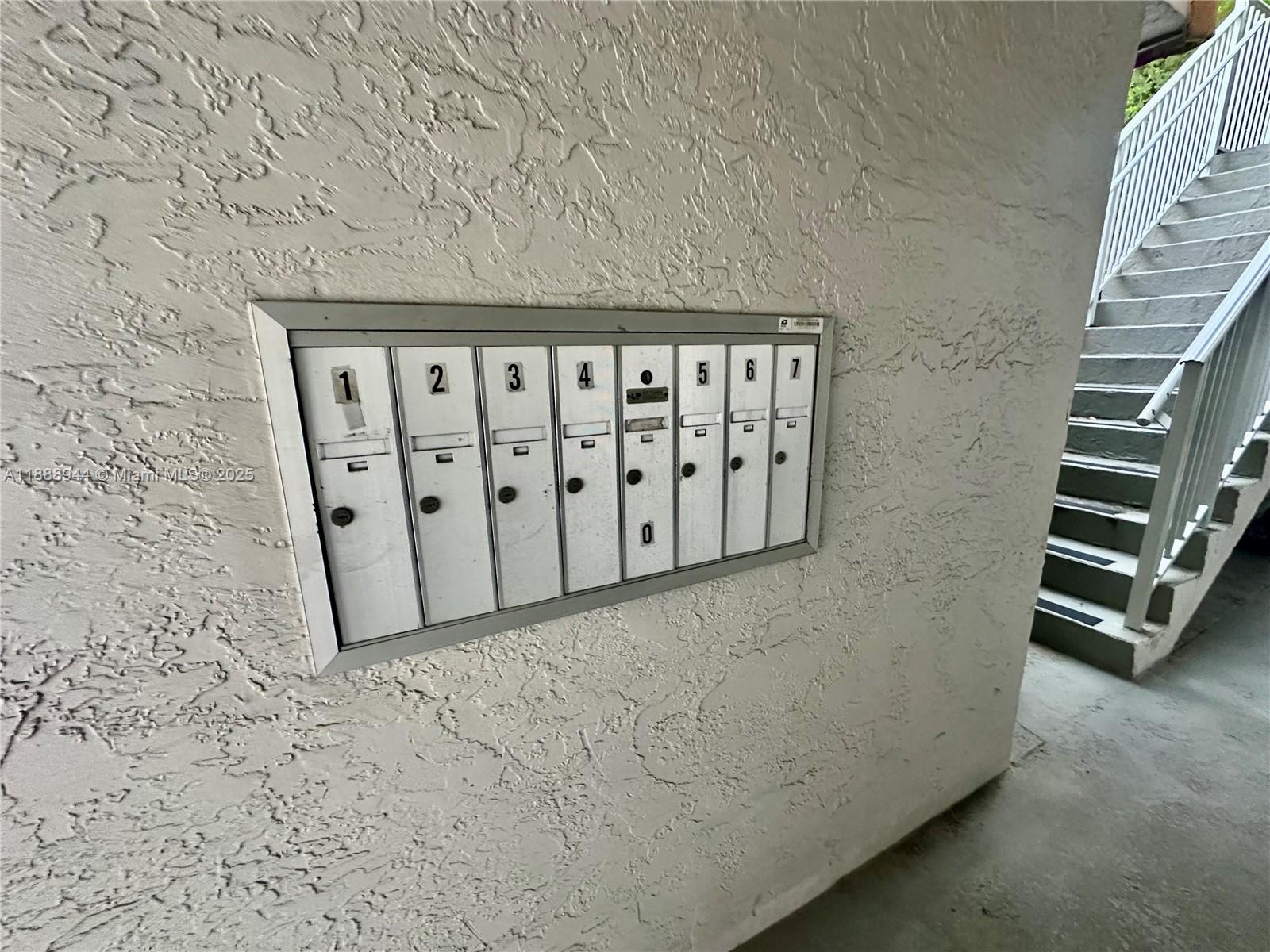 OAKGLEN CONDO - Residential Lease