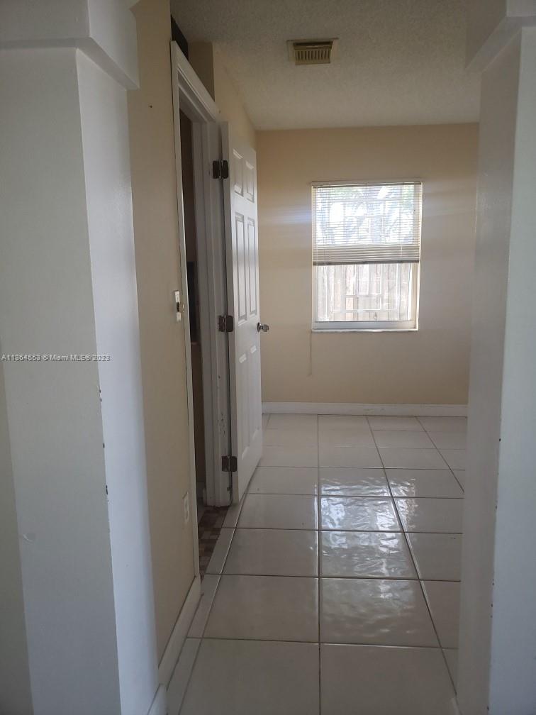 HEFTLER HOMES AT LAGO MAR - Residential