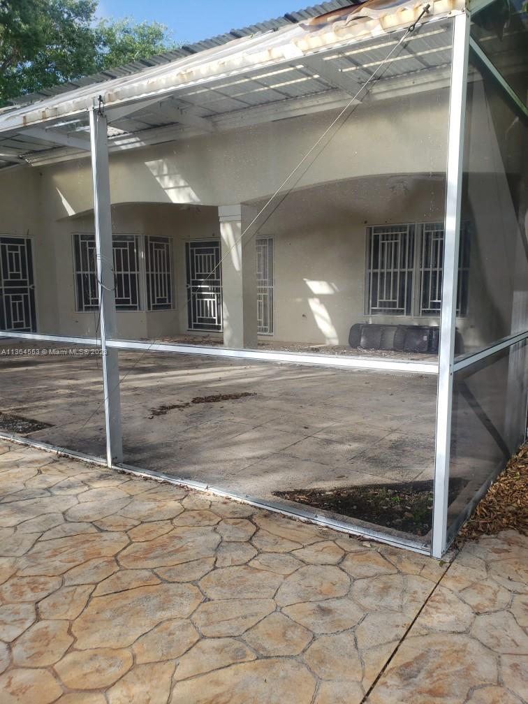 HEFTLER HOMES AT LAGO MAR - Residential