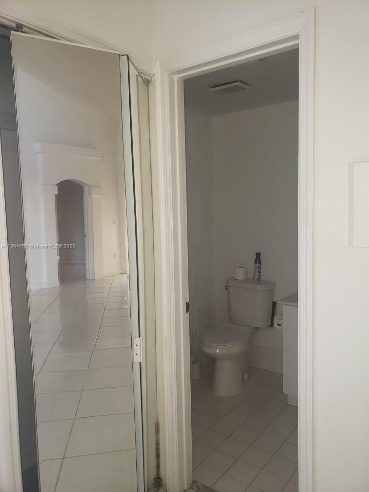 HEFTLER HOMES AT LAGO MAR - Residential