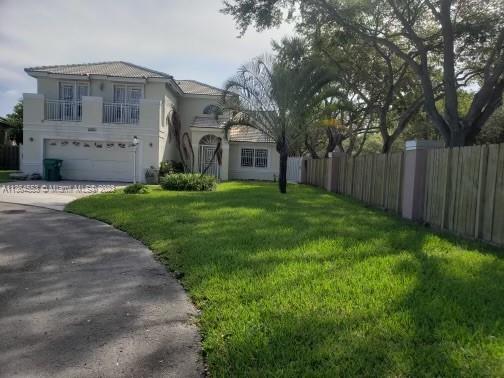 HEFTLER HOMES AT LAGO MAR - Residential