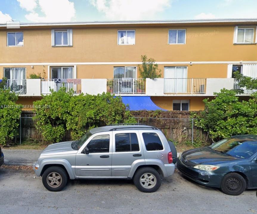 LAS TERRAZAS CONDO - Residential Lease